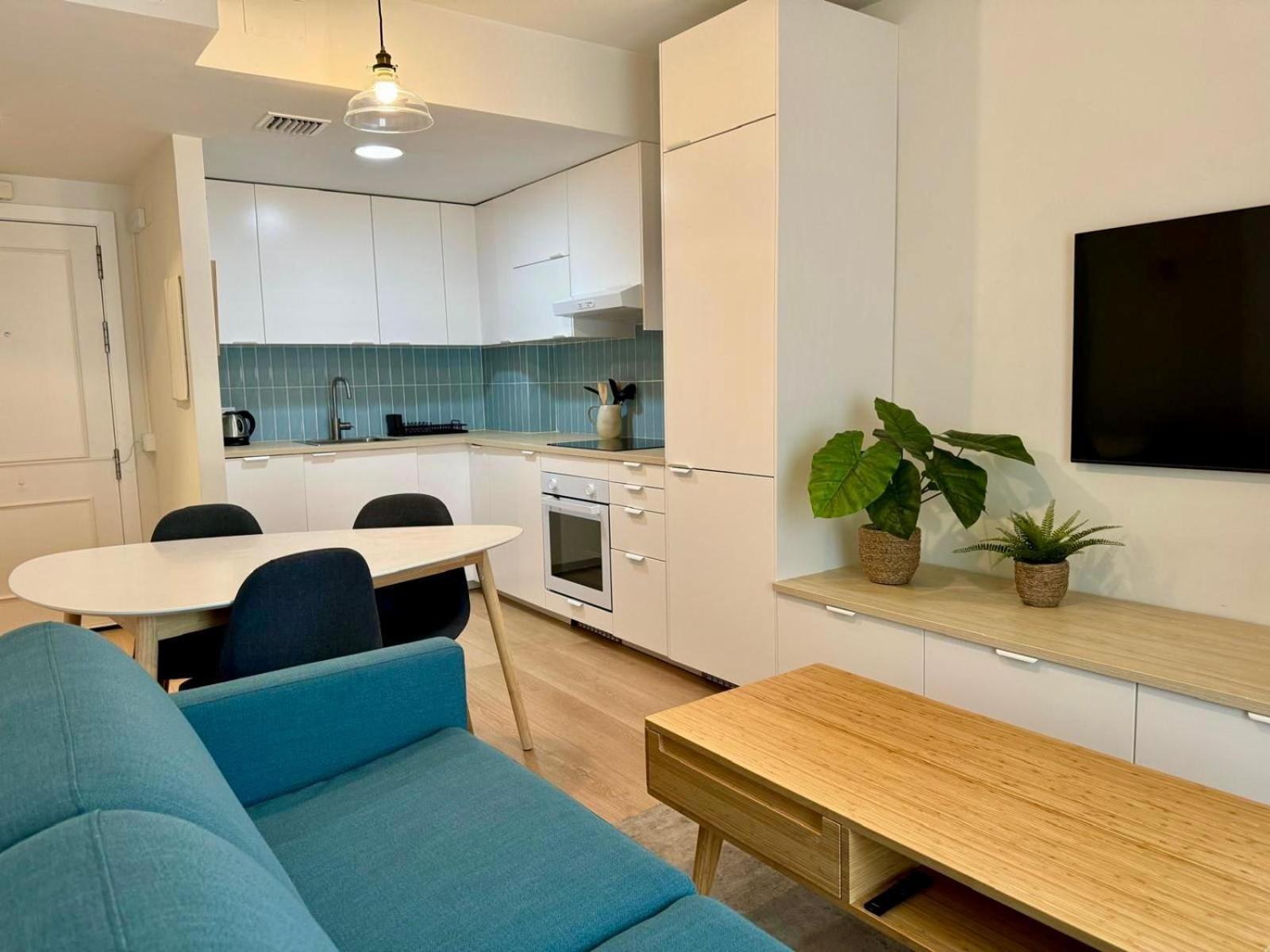 Samaniego - Airport Apartament Madryt